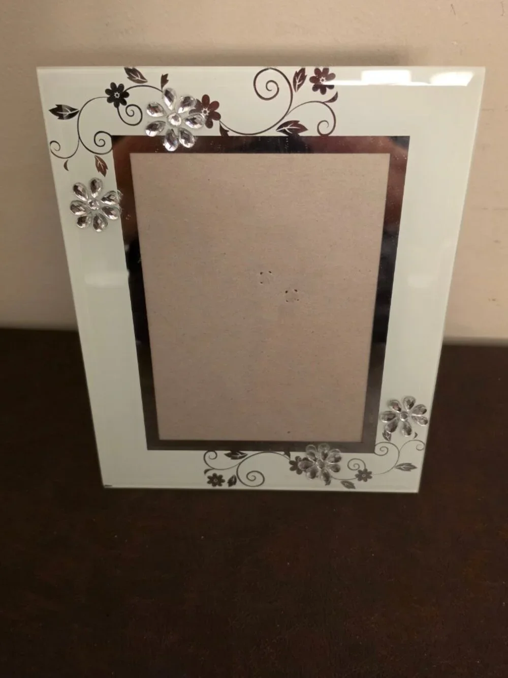 Glass Picture Frame Tabletop Mirrored with Flowers in a size of 8
